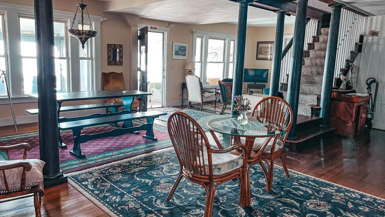 Capricorn Beach House Оук-Блаффс Экстерьер фото